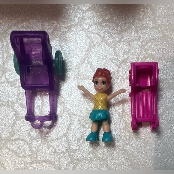 Mattel | Polly Pocket Unicorn Party Playset. - Picture 5 of 16